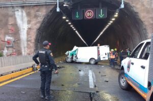 Choque-en-la-Supervia-Poniente-deja-3-muertos-y-un-herido-quadratin-foto-ssc-e1748309638674