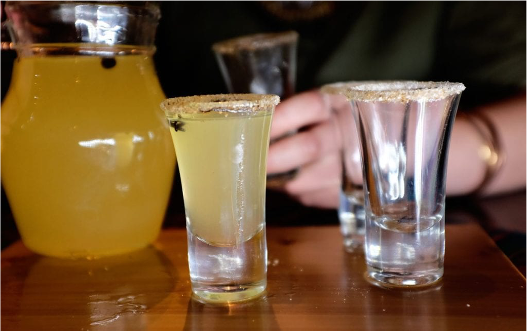 ¿Has probado la cañita veracruzana? La bebida tradicional que enciende Veracruz