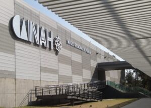 inah-02