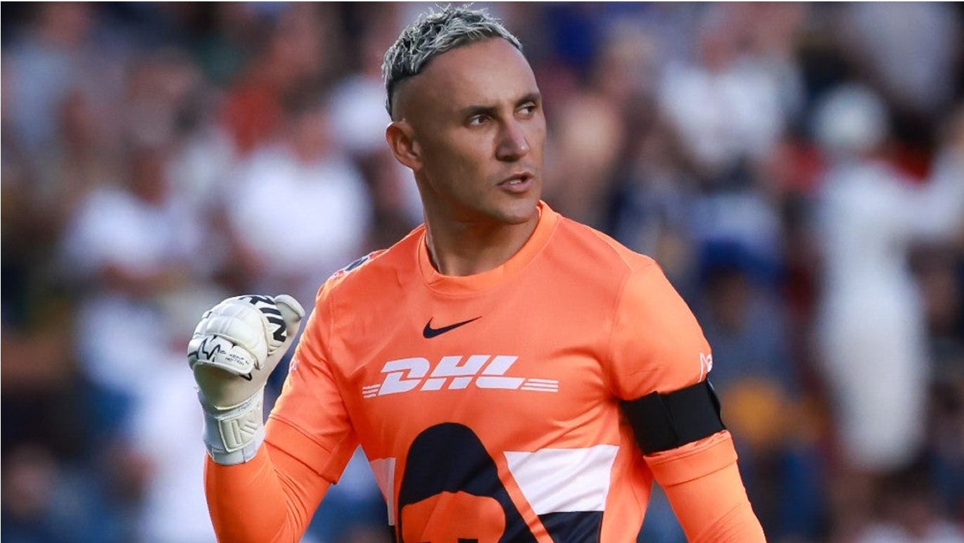 Keylor Navas debuta con Pumas... ¡y lo hace como capitán ante Querétaro!