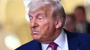 Trump aprueba ley que recorta Medicaid y golpea a los más vulnerables