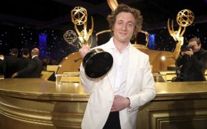 jeremy-allen-white-emmy-16012024