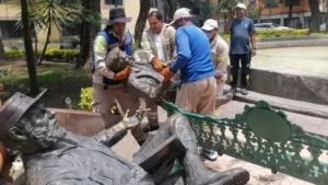 retiran-escultura-che-guevara-fidel-castro-cuauhtemoc