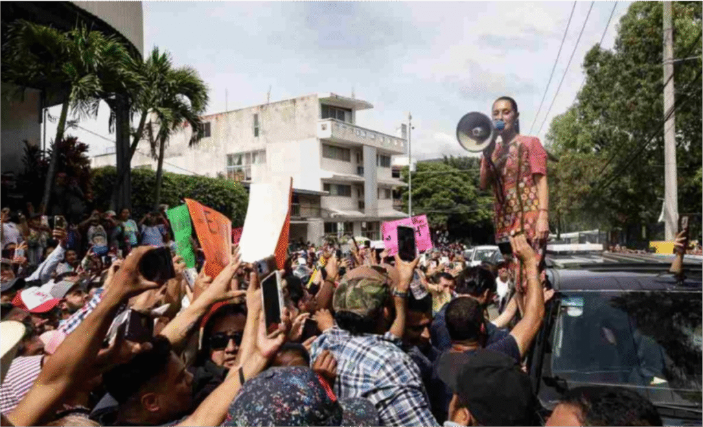 Maestros, pescadores y personal de salud se manifiestan durante informe de Sheinbaum en Guerrero