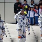 Astronautas chinos completan cuarta caminata espacial en Tiangong