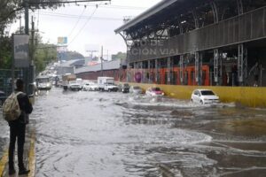 continua-afectado-puente-ubicado-oceania