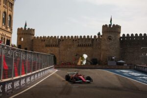 hamilton-ferrari-f1-azerbaiyan-2025-1536x1024