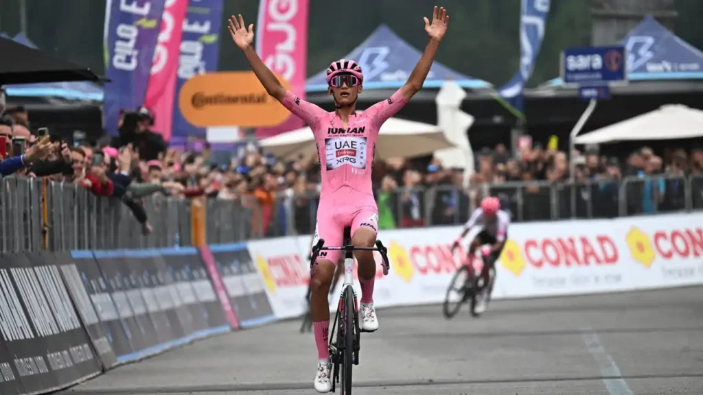 isaac-del-toro-romero