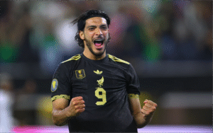 La Concacaf reconoce el gol de Raúl Jiménez como el más impresionante del año