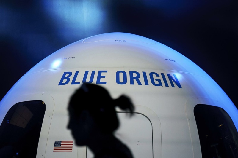Blue Origin logra capturar con éxito su cohete New Glenn tras despegue e iguala a SpaceX