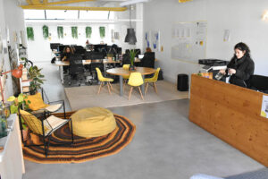 Resves-Coworking-Space-Lisbon-reception-area