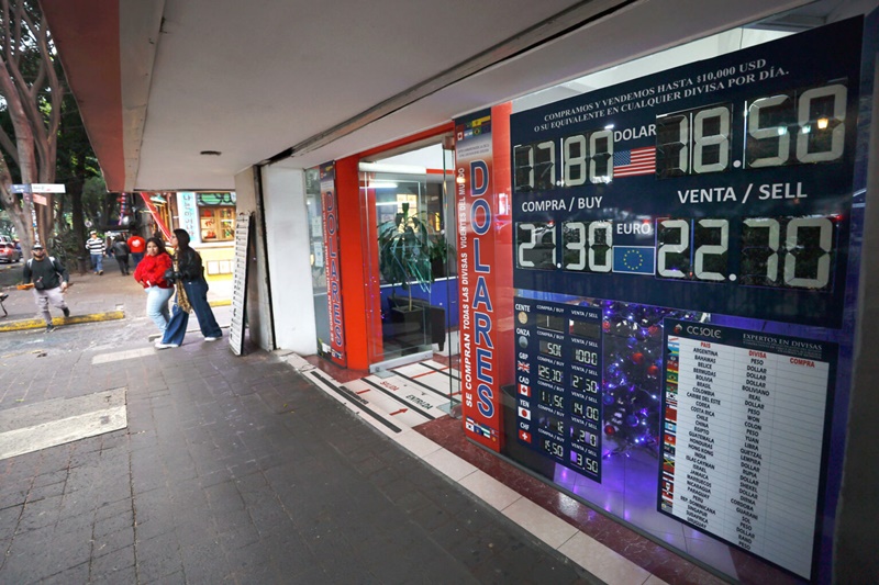 Analistas privados mantienen en 1,3% la estimación de crecimiento del PIB mexicano en 2026