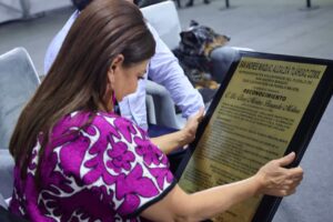 6979772ee616e128357511