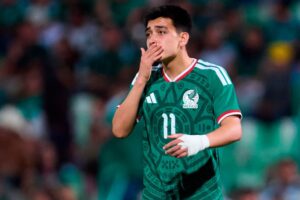 gilberto-mora-causara-baja-seleccion