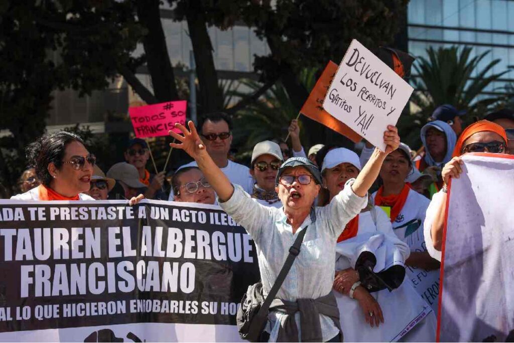 refugio-franciscano-marcha-cdmx-1