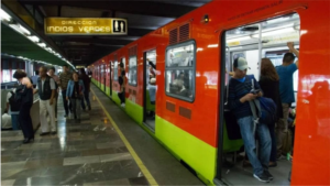 ¿Qué hacer si te pinchan en el Metro de CDMX? Así es el protocolo oficial