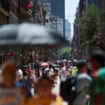 Lluvias, vientos y calor marcarán el clima este sábado en México