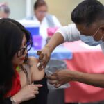 UNAM e IMSS abren megacentro de vacunación contra sarampión