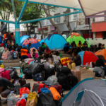 Desalojo fallido en Vallejo: 260 migrantes desafían ultimátum del gobierno capitalino