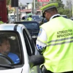 Alertan en CDMX por mensajes falsos sobre multas y adeudos vehiculares
