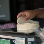 Sube la tortilla en Sonora y presiona precios de comida