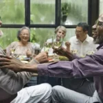 El secreto silencioso de la longevidad: las relaciones que construyes pueden cambiar tu reloj biológico