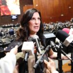 Kenia López Rabadán pide aclarar promoción en revocación de mandato