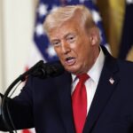 Trump amenaza usar ICE en aeropuertos por bloqueo demócrata