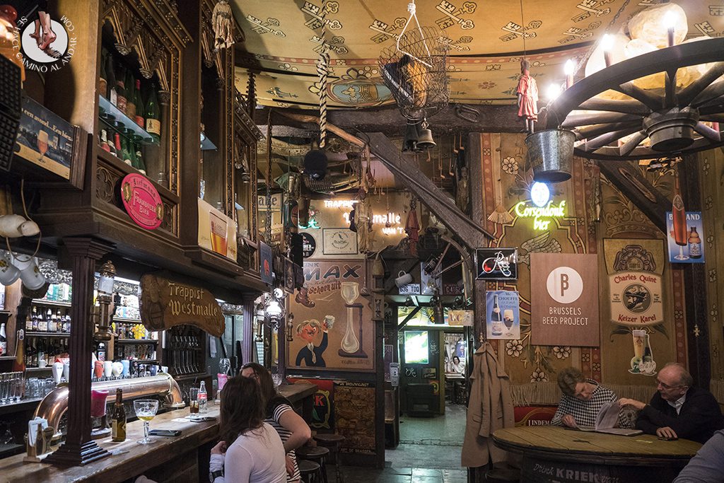 Cerveceria-de-Gante-cesto-zapatos-techo