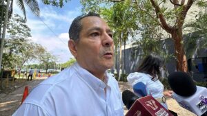 Jesús Alí renuncia a Morena y acusa intromisión del narco en Tabasco