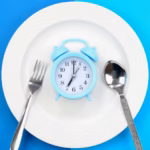 Cenar más temprano podría mejorar tu corazón: lo que revela la ciencia sobre el ayuno nocturno