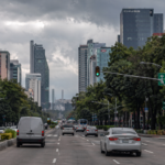 CDMX registra 8 marchas, 70% de lluvia y tránsito regular sin contingencia