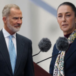 Sheinbaum asiste a cumbre en España; descarta reunión con el rey