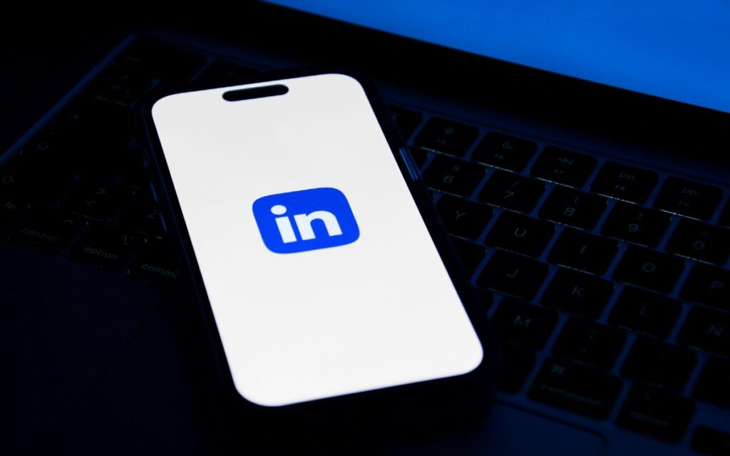 linked-in-espia-a-sus-usuarios-y-les-pone-malwarte